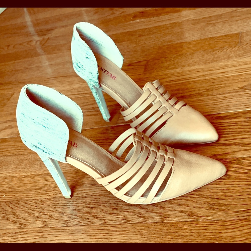 Ladies shoes